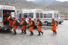 矿山救援大队开展高温浓烟环境下应急救援演练